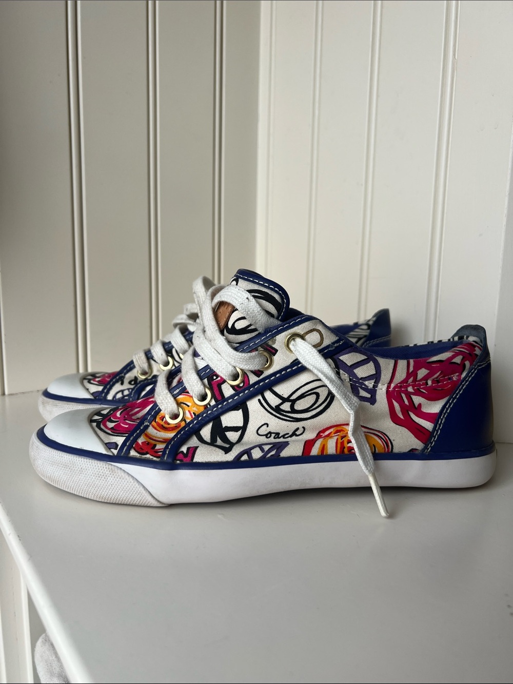 Coach Blue Barrett Poppy Scribble low-top sneaker 6.5